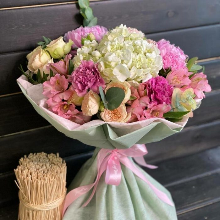 Букет сборный с гортензией, фото 3